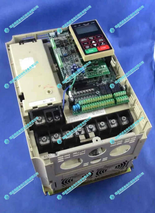 MAGNETEK CIMR-F7U4018  變頻驅動器
